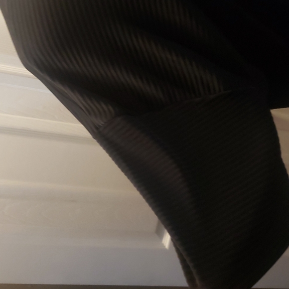 top - Picture 2 of 3